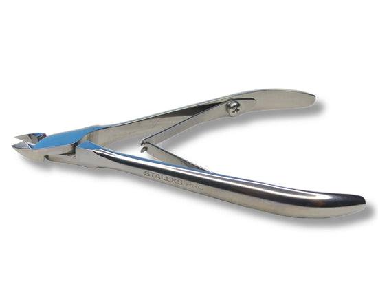 Load image into Gallery viewer, Staleks Cuticle Nippers Expert 71 | 5mm - My Little Nail Art Shop
