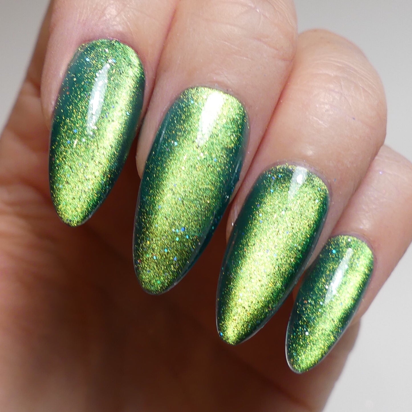Mesmerizing Cat Eye Bundle - 4 Magnetic Gel Polishes