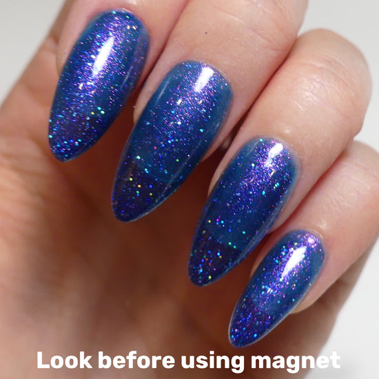 Load image into Gallery viewer, Cat Eye Gel Polish - Violet / Blue (Mesmerizing Collection)
